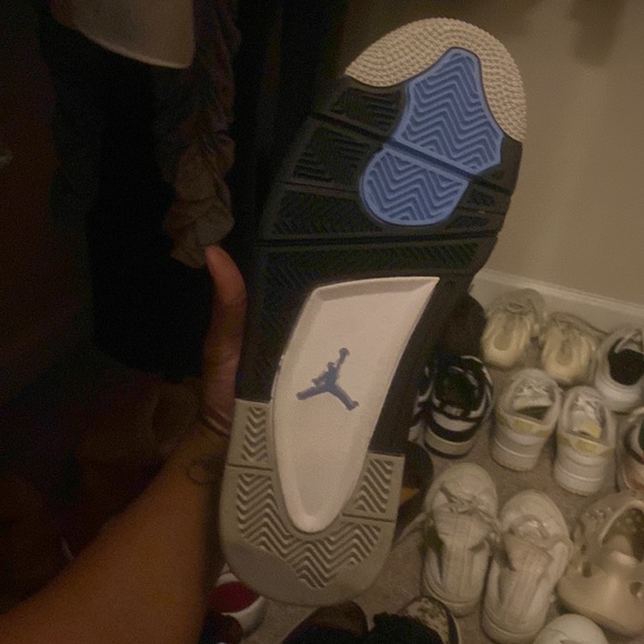 Bundle - Picture 2 of 16